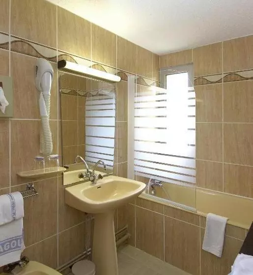 Logis Hotel Restaurant Planes