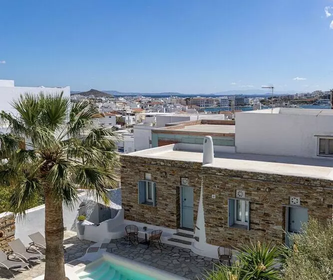 Onar Hotel And Suites