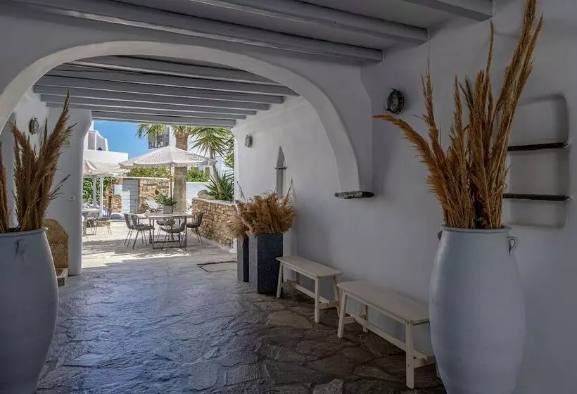 Onar Hotel And Suites