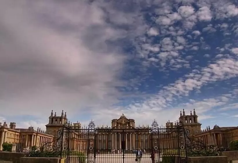 膳宿费 La Fontana Italian Restaurant With Rooms