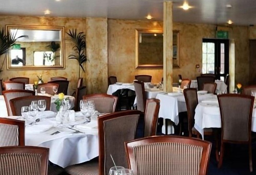 Пансион La Fontana Italian Restaurant With Rooms