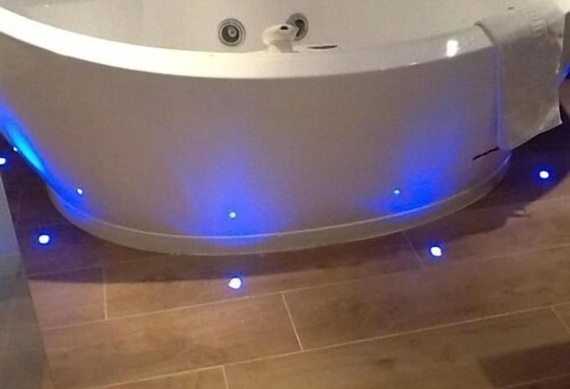 Пансион La Fontana Italian Restaurant With Rooms