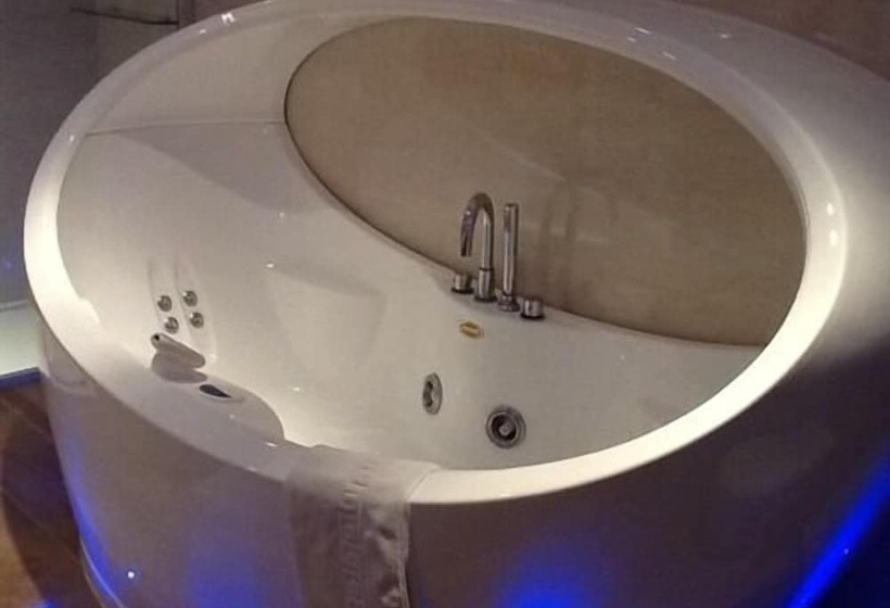 Пансион La Fontana Italian Restaurant With Rooms