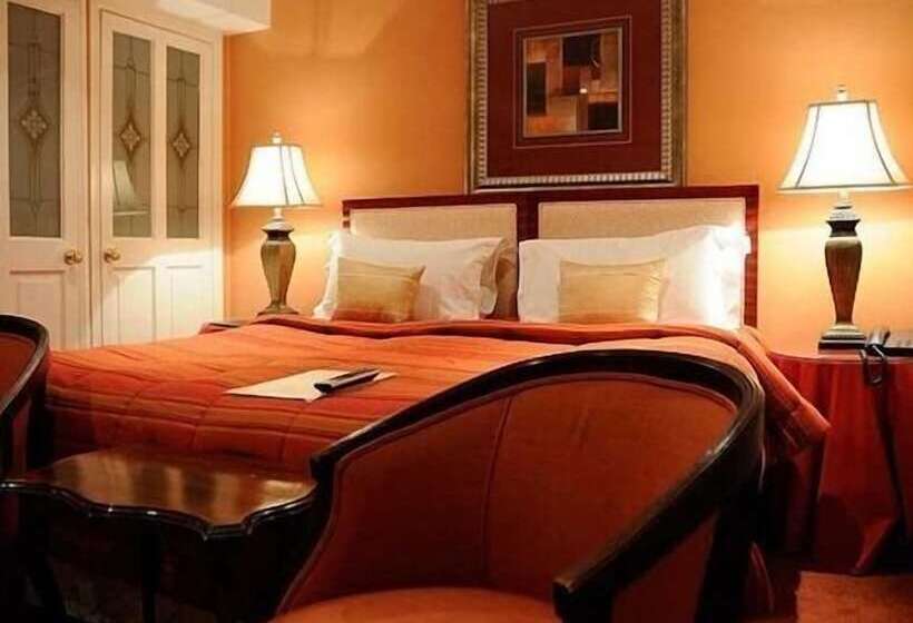 Пансион La Fontana Italian Restaurant With Rooms