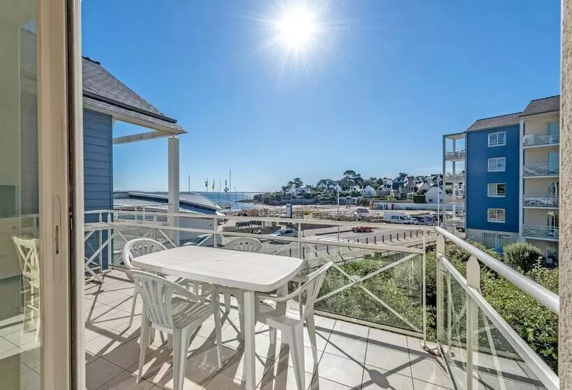 Residenssi Vacanceole  Le Domaine De Bertheaume