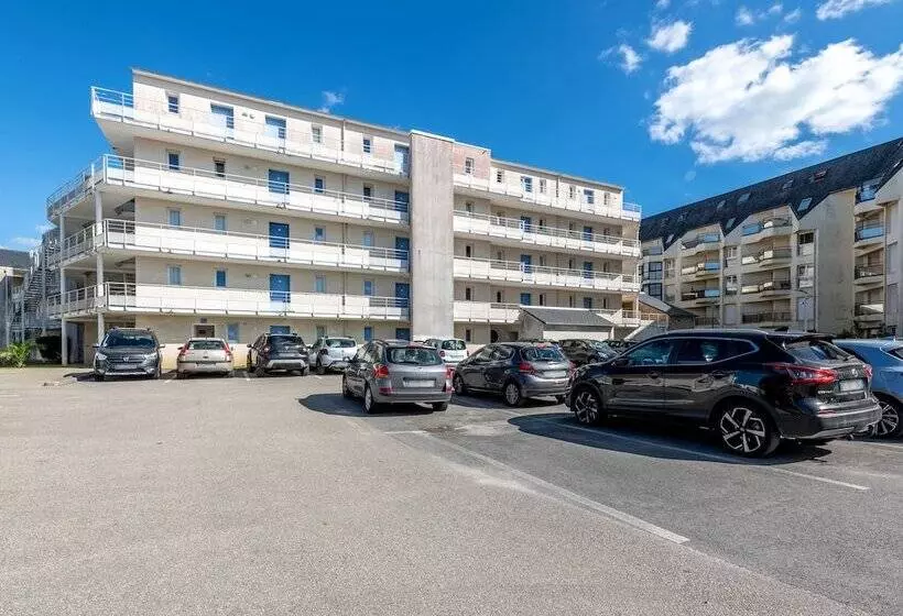 Residenssi Vacanceole  Le Domaine De Bertheaume