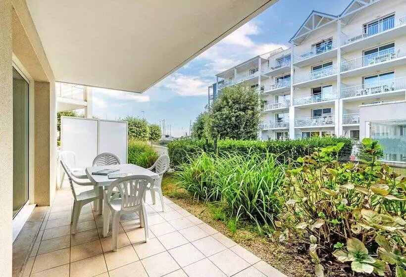 Residenssi Vacanceole  Le Domaine De Bertheaume