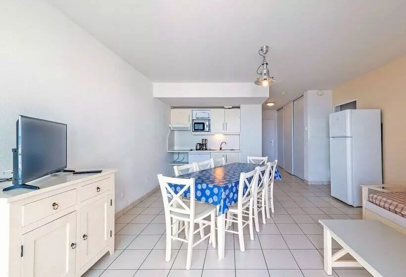 Residenssi Vacanceole  Le Domaine De Bertheaume