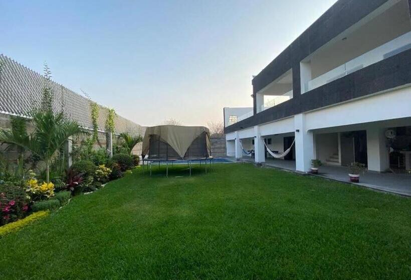 Amplia Eco Casa,alberca, Jardín,4 Hab,equipada