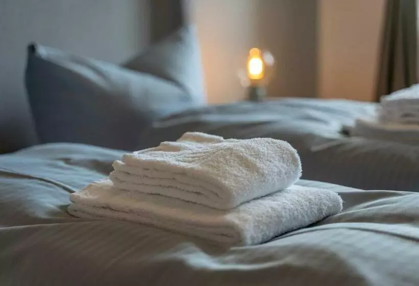 Rr   Central Apartment 80qm   Balcony   Washer