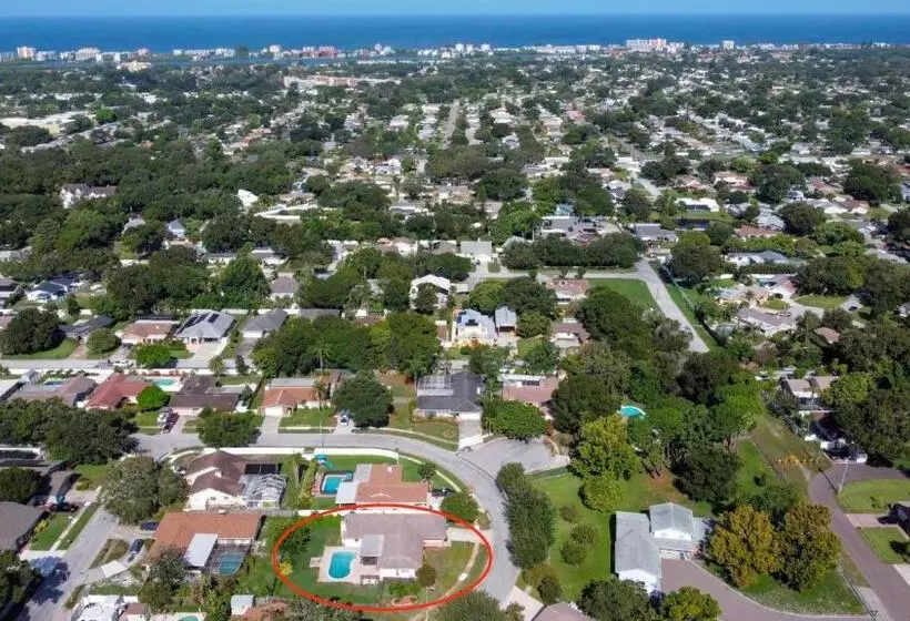 Dream Vacation Home W Heated Pool Close To Beaches Clearwater St Pete Sleeps 14