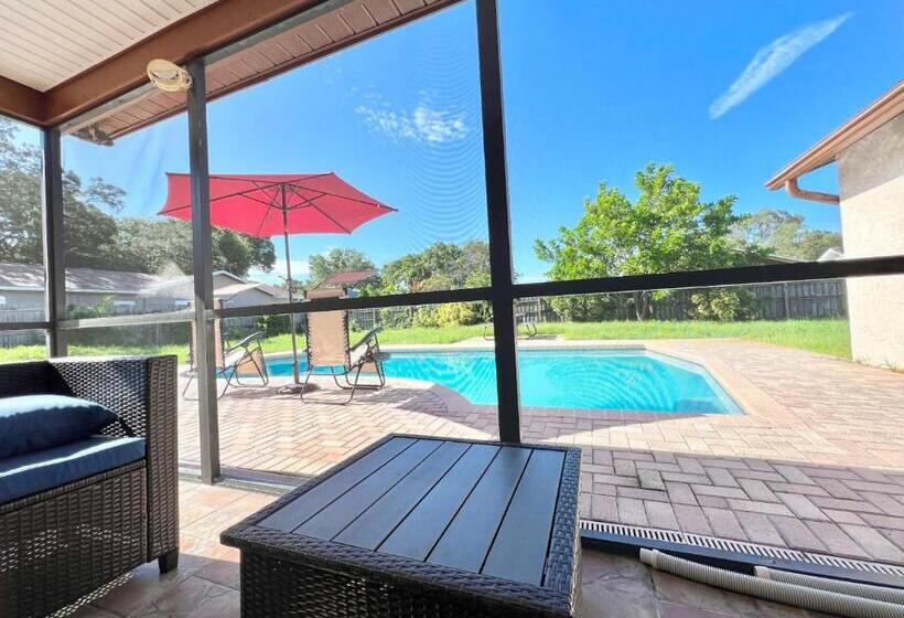 Dream Vacation Home W Heated Pool Close To Beaches Clearwater St Pete Sleeps 14