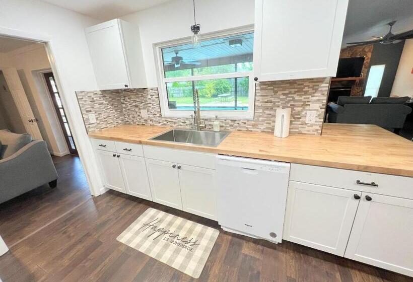 Dream Vacation Home W Heated Pool Close To Beaches Clearwater St Pete Sleeps 14