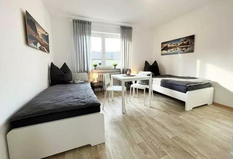 Cozy And Modern 3 Room Apartment