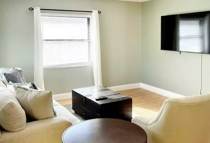 Delightful 3 Bdrm Home, Mins To Clearwater Beach