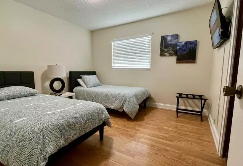 Delightful 3 Bdrm Home, Mins To Clearwater Beach