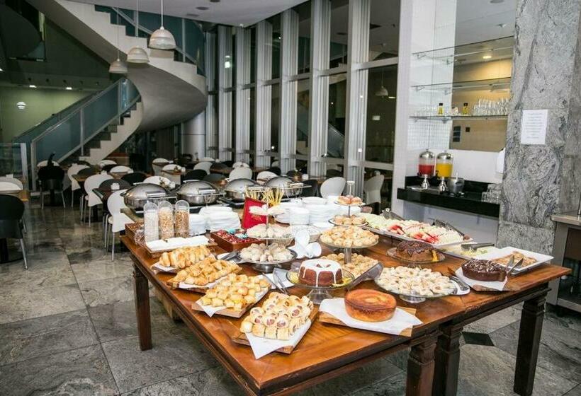 Flat Encantador Com Piscina E área De Lazer