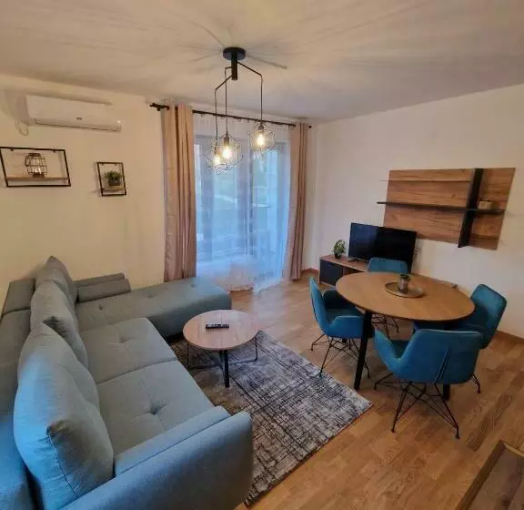 Nina Apartman 2