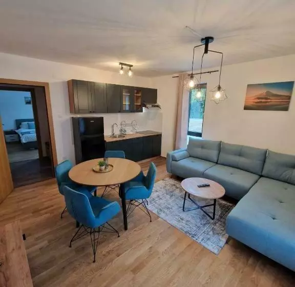 Nina Apartman 2