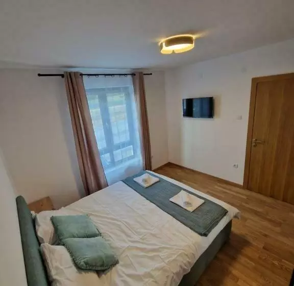 Nina Apartman 2