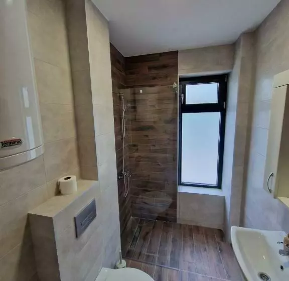Nina Apartman 2