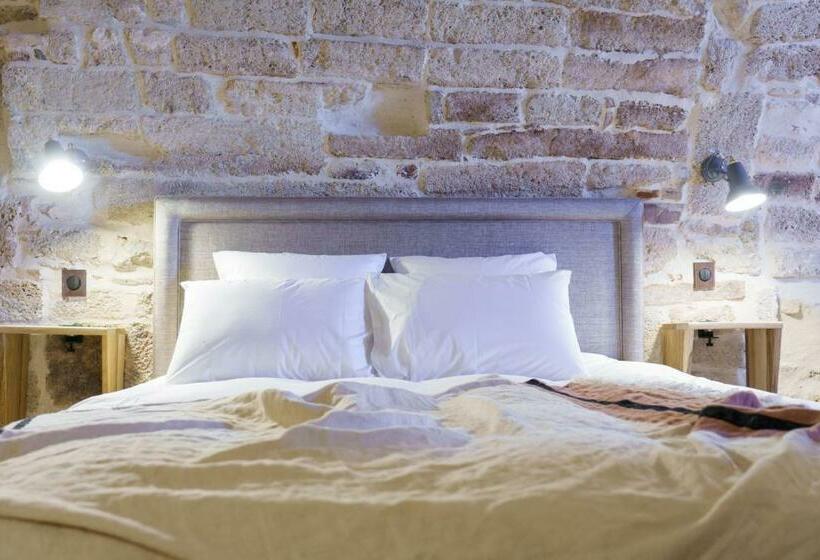 ペンション Les Confidentielles