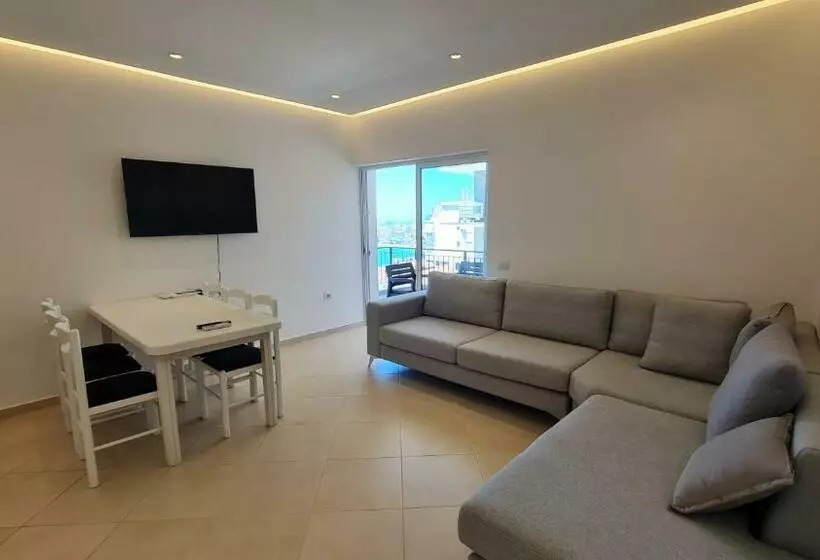 Sea And City View Apartment