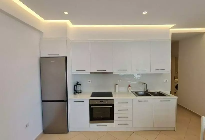 Sea And City View Apartment