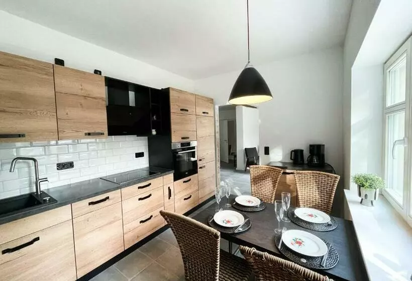 Stilvolle, Zentrale Ferienwohnung Bocksbruecke Mit Parkplatz