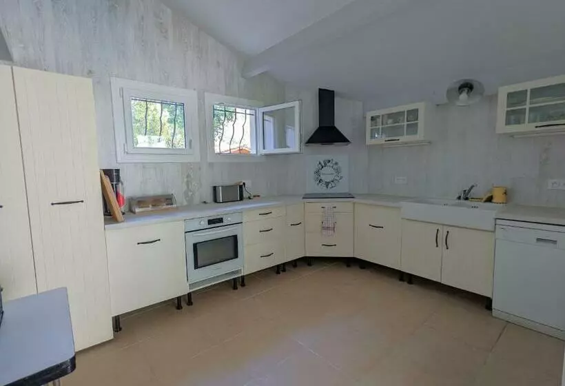 Villa Andercool Avec Piscine Utilisable En Toutes Saisons