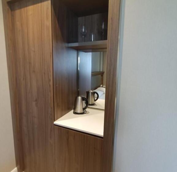 هتل Alliance Palace