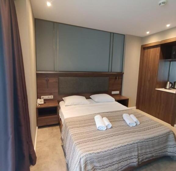 هتل Alliance Palace