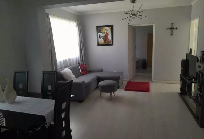 Majatalo The Cradle S Rest Guest House