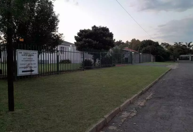 Majatalo The Cradle S Rest Guest House