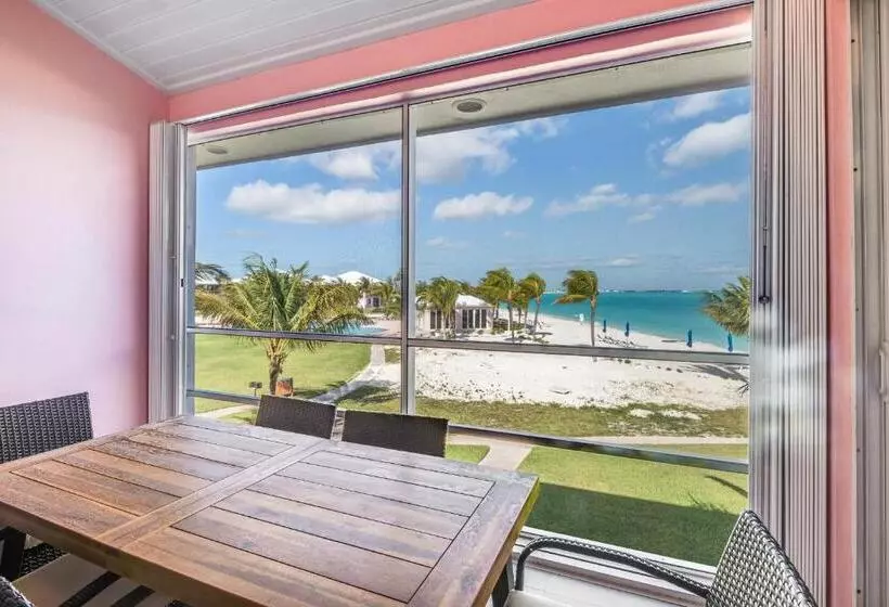 استراحتگاه Bahama Beach Club