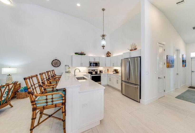 Resort Bahama Beach Club