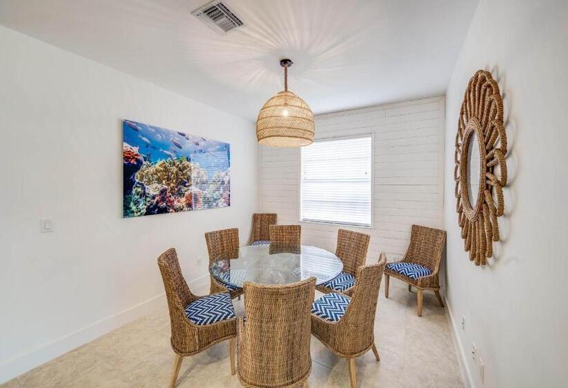 Resort Bahama Beach Club