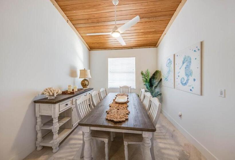 Resort Bahama Beach Club