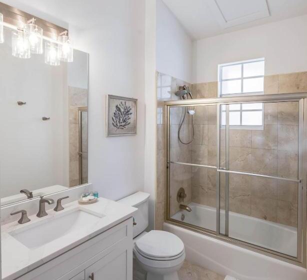 Resort Bahama Beach Club