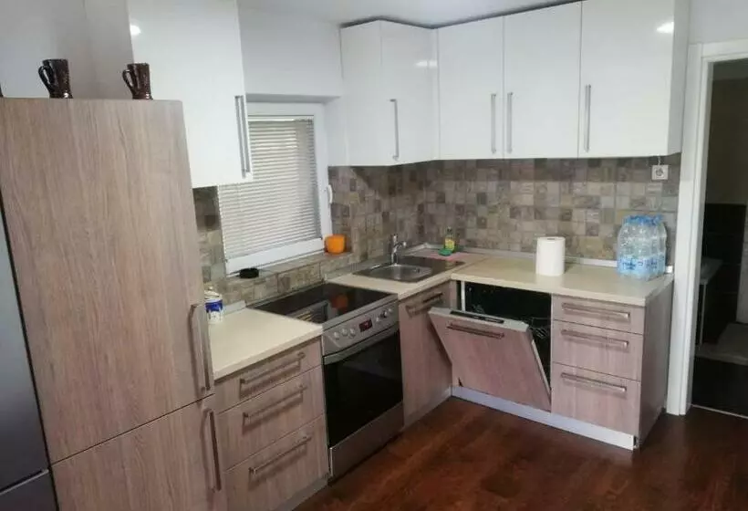 Apartmani Banda