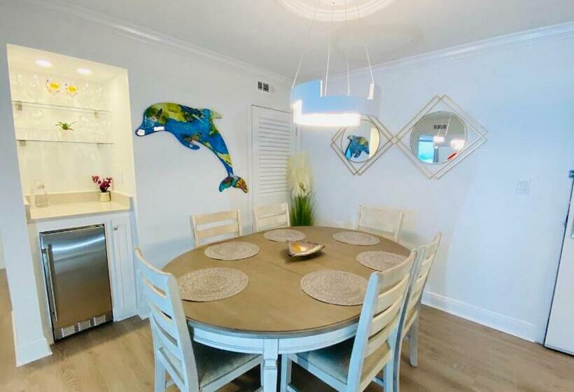 Oceanfront At Sabine Yacht And Racquet Club