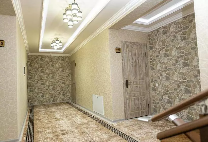 ペンション Ahmad Guest House