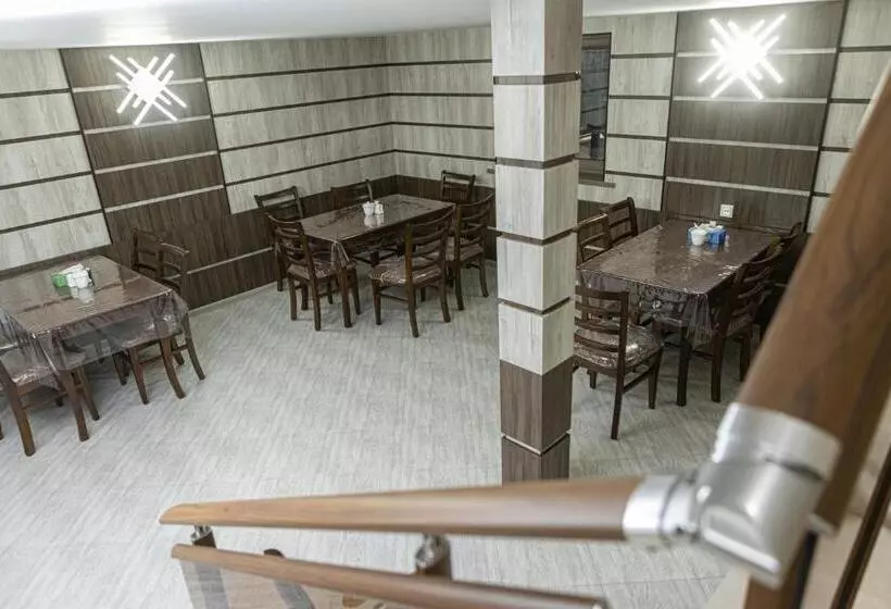 ペンション Ahmad Guest House