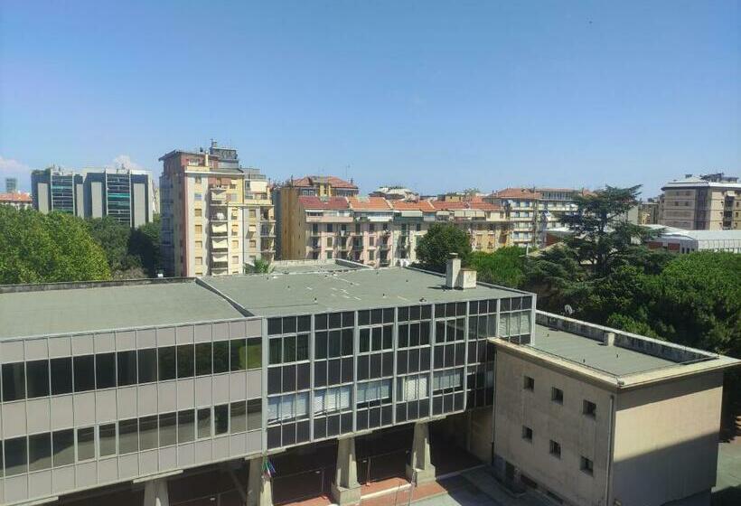 Una Finestra Su Savona