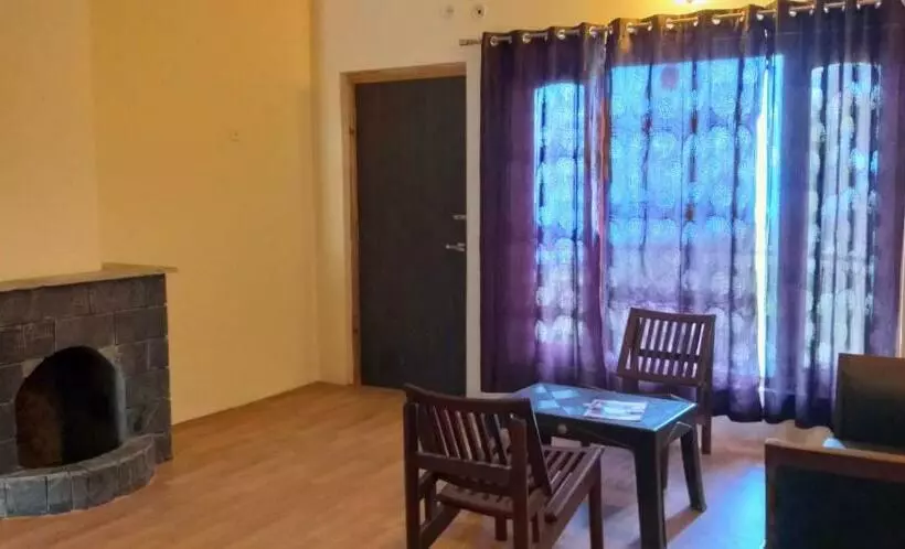 Retkeilymaja Elphinstone Inn