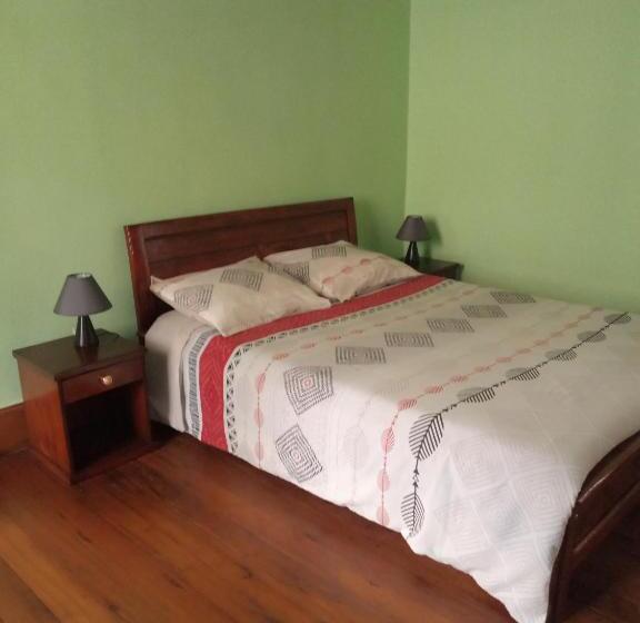 تختخواب و صبحانه Le Manoir