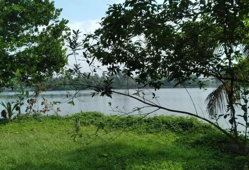 Aamiaismajoitus (B&B) Madampa Ganga Villa