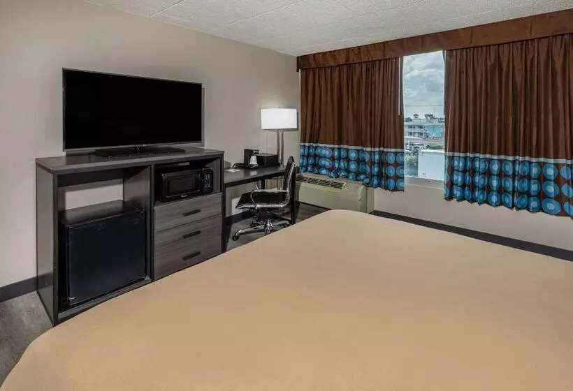 ホテル Super 8 By Wyndham Laredo