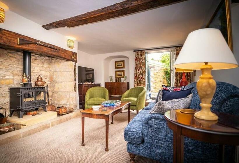 The Sherborne Cottage