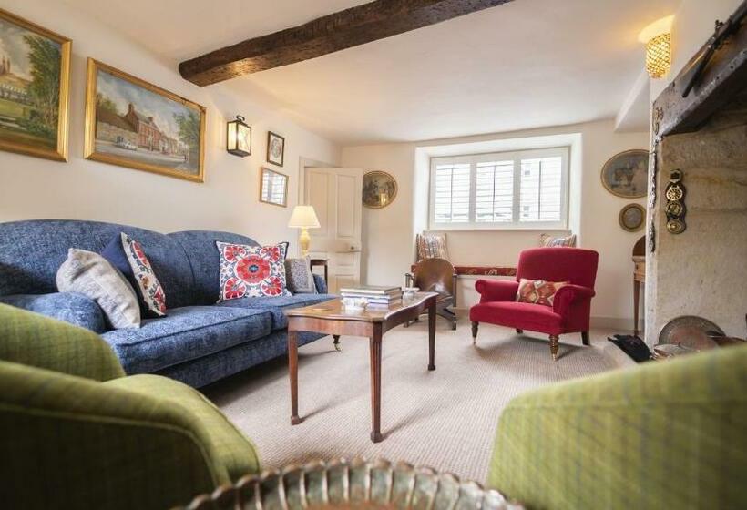 The Sherborne Cottage